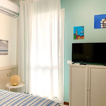 Apartment De Lux Swimming Pool, Parking, Garden *